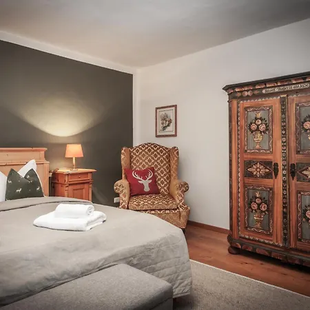 Mantinger- Style - Blick- Tradition * 基茨比厄尔